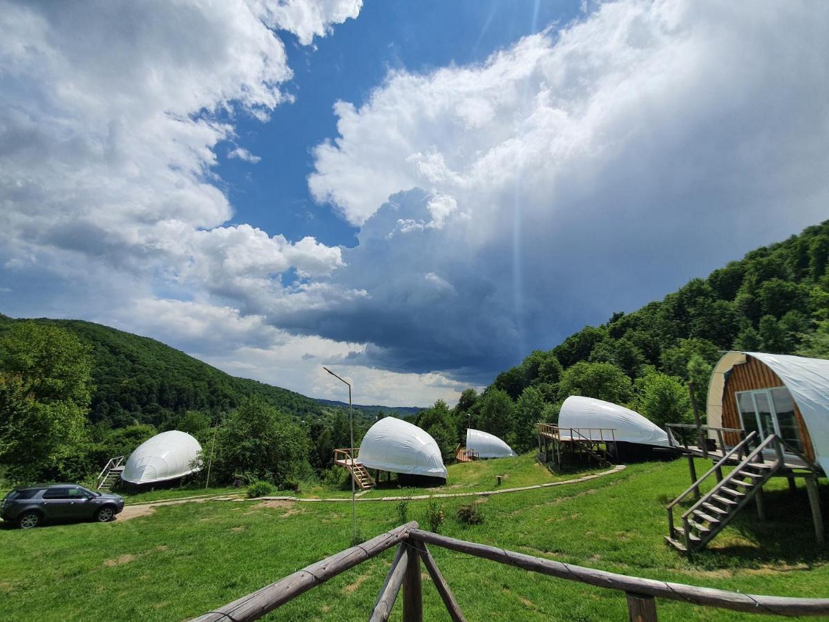 Hotel Sunrise Glamping Retreat à Galesu Extérieur photo