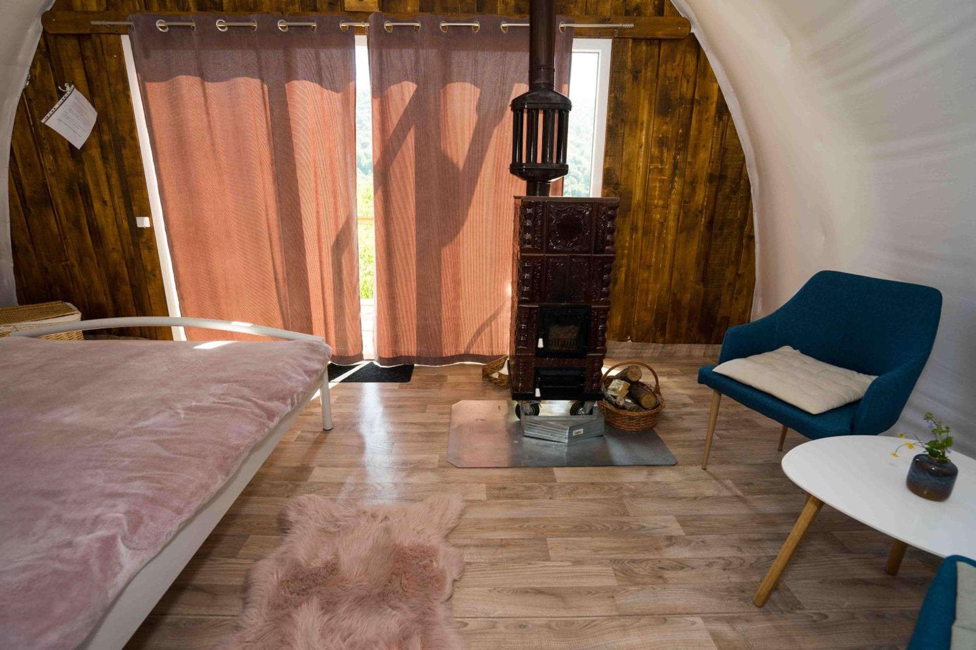 Hotel Sunrise Glamping Retreat à Galesu Chambre photo