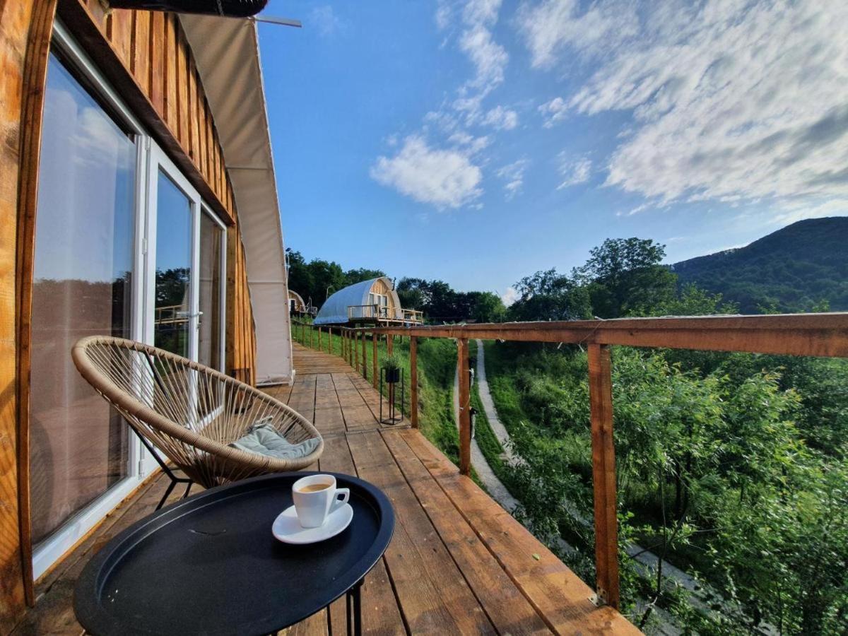 Hotel Sunrise Glamping Retreat à Galesu Extérieur photo